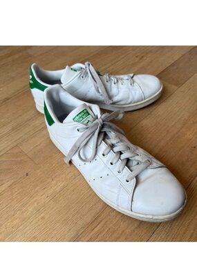 Adidas Men’s Stan Smith White Leather Sneakers with Green Heel Tab, Sz 10.5